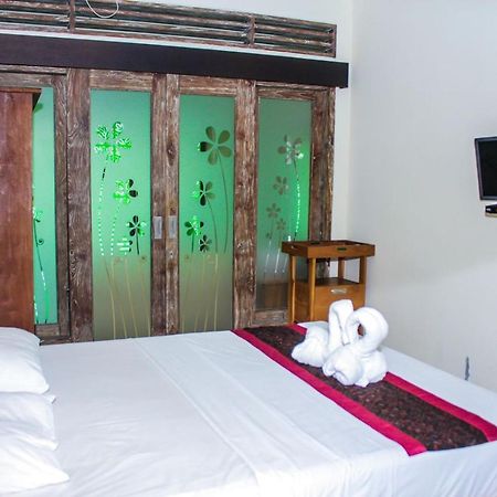 Araminth Guest House And Spa ロヴィーナ エクステリア 写真